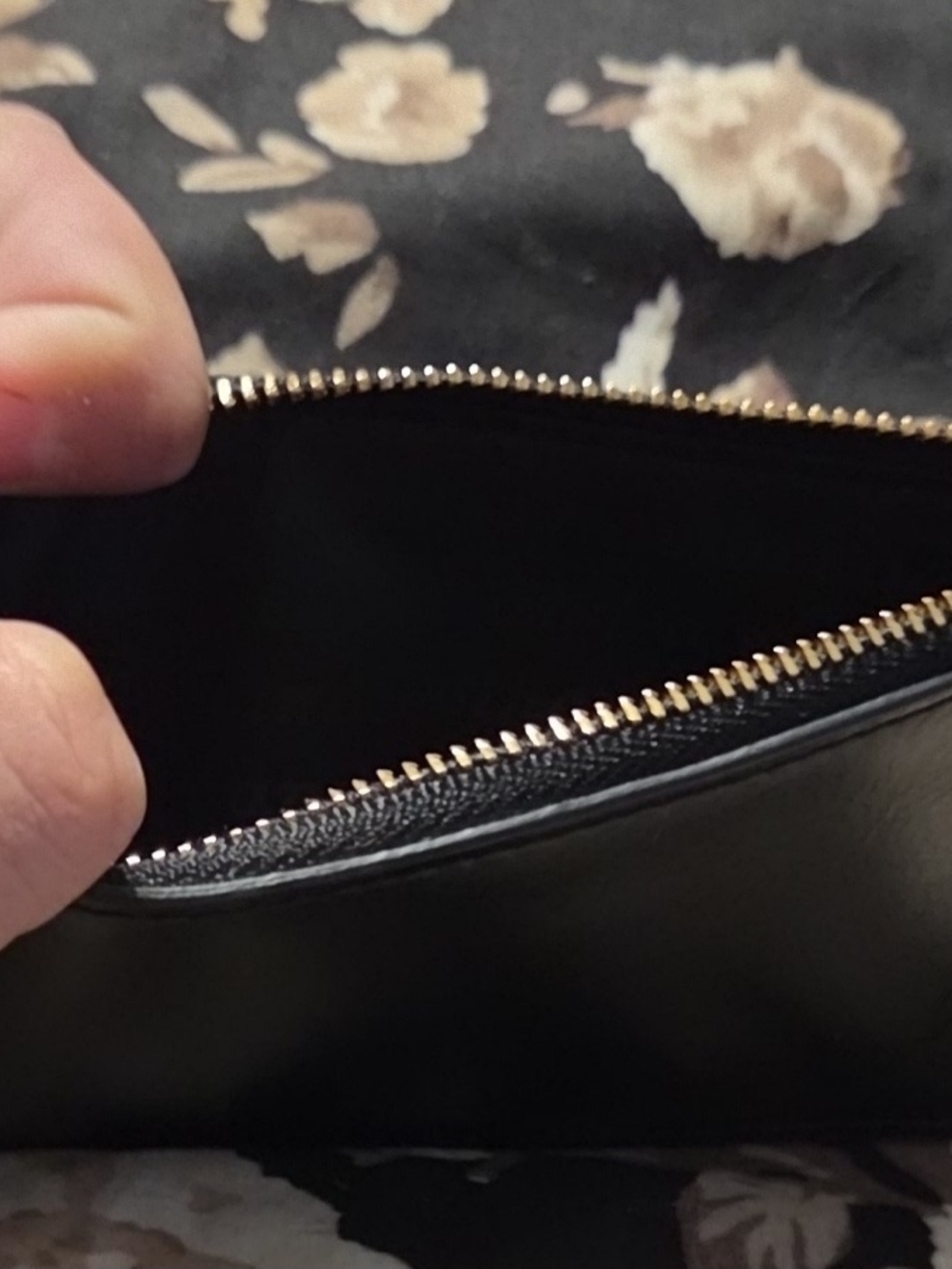Storybook Kate Spade Black Leather Slim Wallet - Picture 2 of 3